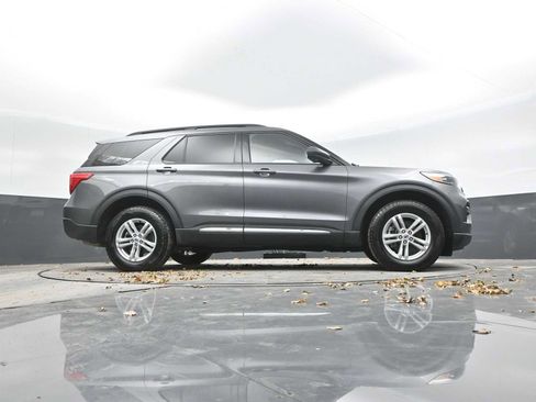Used 2023 Ford Explorer XLT w/ Equipment Group 202A image 46