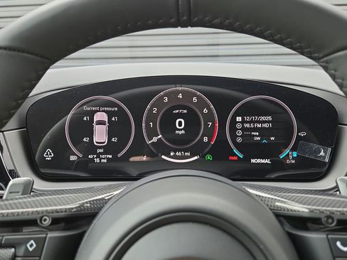 New 2026 Porsche Cayenne GTS image 10