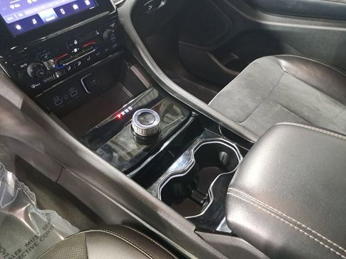 Used 2023 Jeep Grand Cherokee Altitude image 24