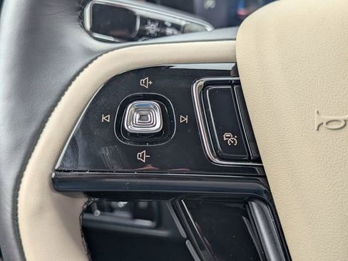 New 2026 Lincoln Corsair Reserve image 23