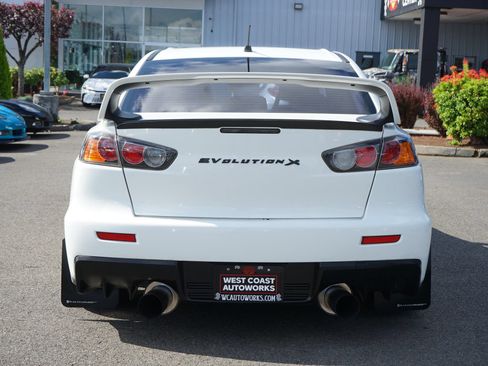 Used 2010 Mitsubishi Lancer Evolution GSR AWD/4WD image 4