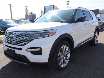 Used 2023 Ford Explorer Platinum w/ Technology Package