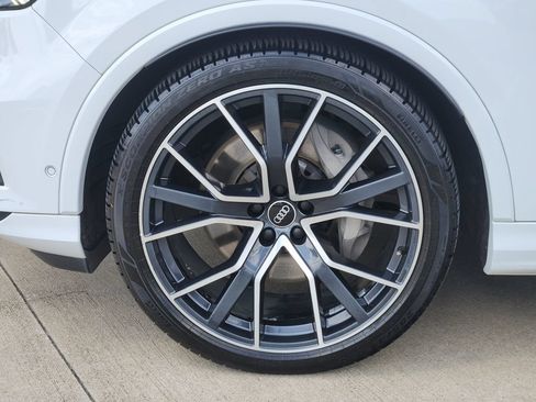 Used 2021 Audi Q7 3.0T Prestige w/ Prestige Package AWD/4WD image 10