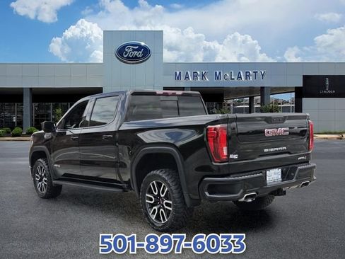Used 2023 GMC Sierra 1500 AT4 w/ Technology Package AWD/4WD image 3