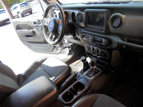 Used 2020 Jeep Wrangler Unlimited Sport image 13
