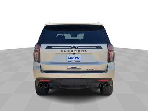 Used 2023 Chevrolet Suburban RST w/ Sport Performance Package AWD/4WD image 7