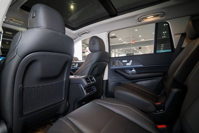 Certified 2026 Mercedes-Benz GLS 450 4MATIC image 29