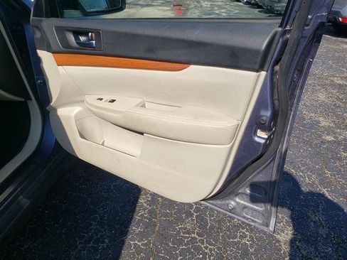 Used 2013 Subaru Outback 2.5i Limited w/ Moonroof Pkg AWD/4WD image 20