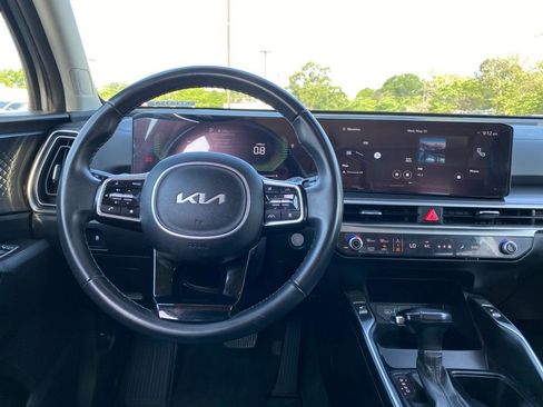 Certified 2024 Kia Sorento S w/ Panoramic Sunroof Package FWD image 23