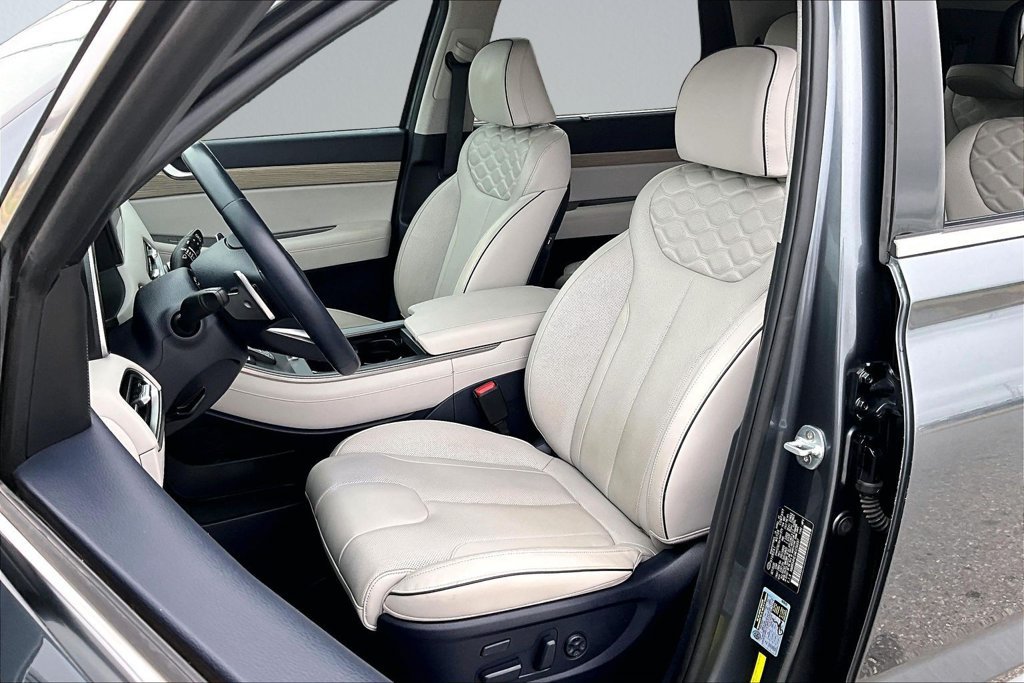Used 2021 Hyundai Palisade Limited FWD image 24