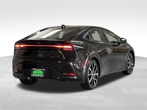 Used 2024 Toyota Prius Prime image 5