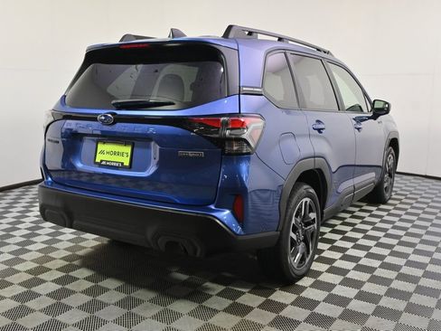 Certified 2025 Subaru Forester Premium image 6