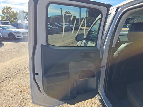 New 2025 Ford Maverick Lariat w/ Black Appearance Package AWD/4WD image 17