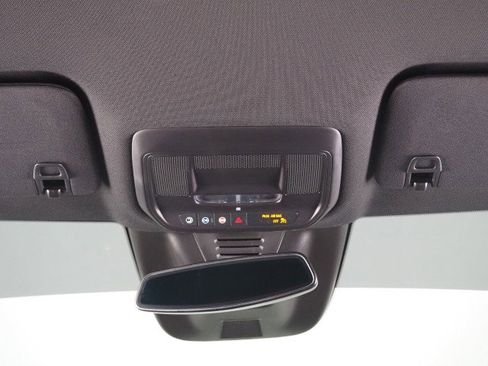 Used 2024 Chevrolet Equinox EV RS image 71