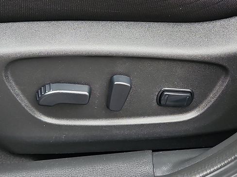 Certified 2021 Nissan Rogue Sport SV image 25