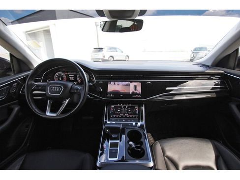 Used 2019 Audi Q8 Premium Plus w/ Premium Plus AWD/4WD image 9