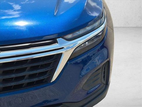 Used 2022 Chevrolet Equinox LS FWD image 9