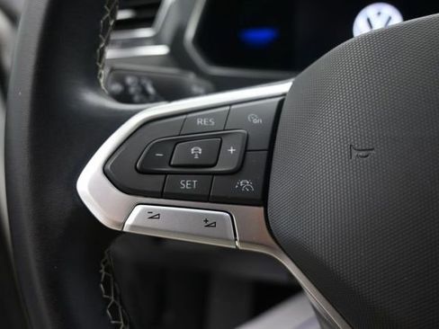 Used 2023 Volkswagen Tiguan SE FWD image 27