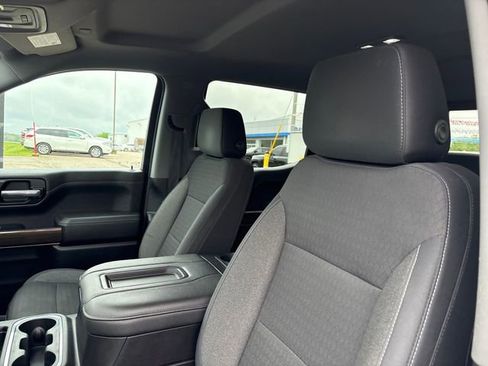 Used 2019 Chevrolet Silverado 1500 LT Trail Boss AWD/4WD image 9