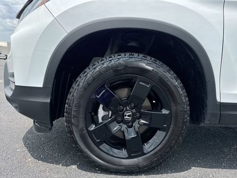Used 2024 Honda Ridgeline Black Edition image 10