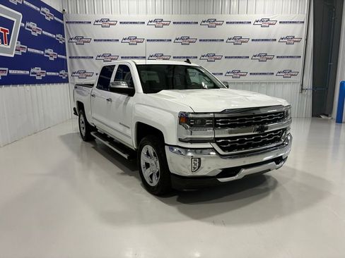Used 2018 Chevrolet Silverado 1500 LTZ w/ Sport Package AWD/4WD image 11