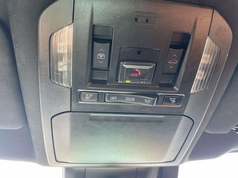 Used 2021 Toyota Highlander Platinum FWD image 35