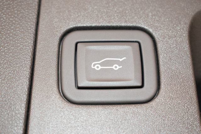 Used 2021 Cadillac XT5 Luxury w/ LPO, Floor Liner Package AWD/4WD image 15