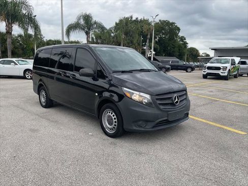 Used 2019 Mercedes-Benz Metris Passenger image 6