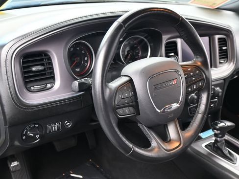 Used 2023 Dodge Charger SXT w/ Plus Group RWD image 17