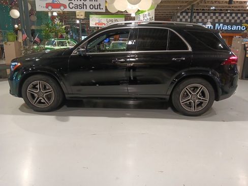 Used 2024 Mercedes-Benz GLE 350 4MATIC image 11