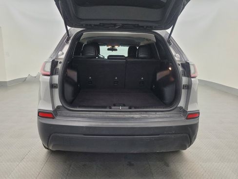 Used 2020 Jeep Cherokee Latitude Plus image 29