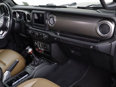 Used 2020 Jeep Wrangler Rubicon w/ LED Lighting Group image 20