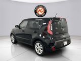 Used 2015 Kia Soul + image 5
