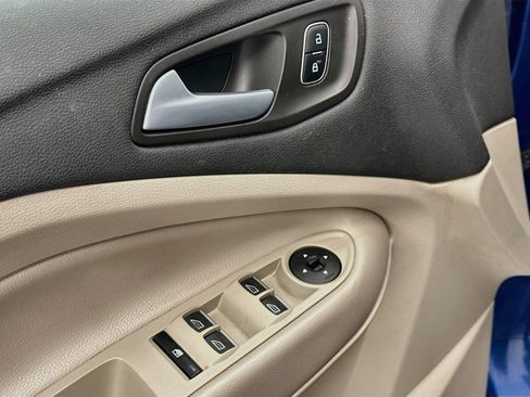 Used 2019 Ford Escape SEL AWD/4WD image 15