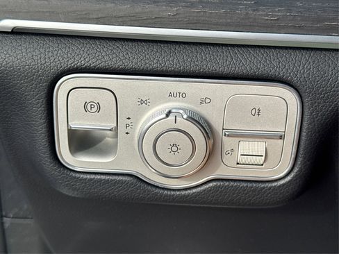 Used 2022 Mercedes-Benz GLE 350 image 23