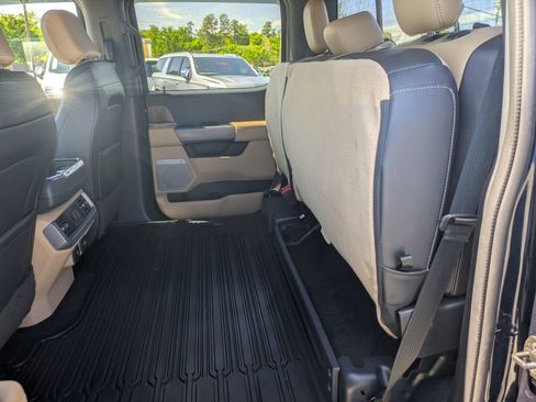 Used 2023 Ford F150 Lariat w/ Max Trailer Tow Package image 27