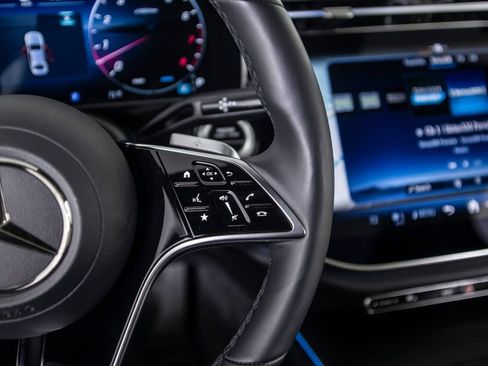 Used 2025 Mercedes-Benz E 450 4MATIC Sedan w/ Driver Assistance Package image 36