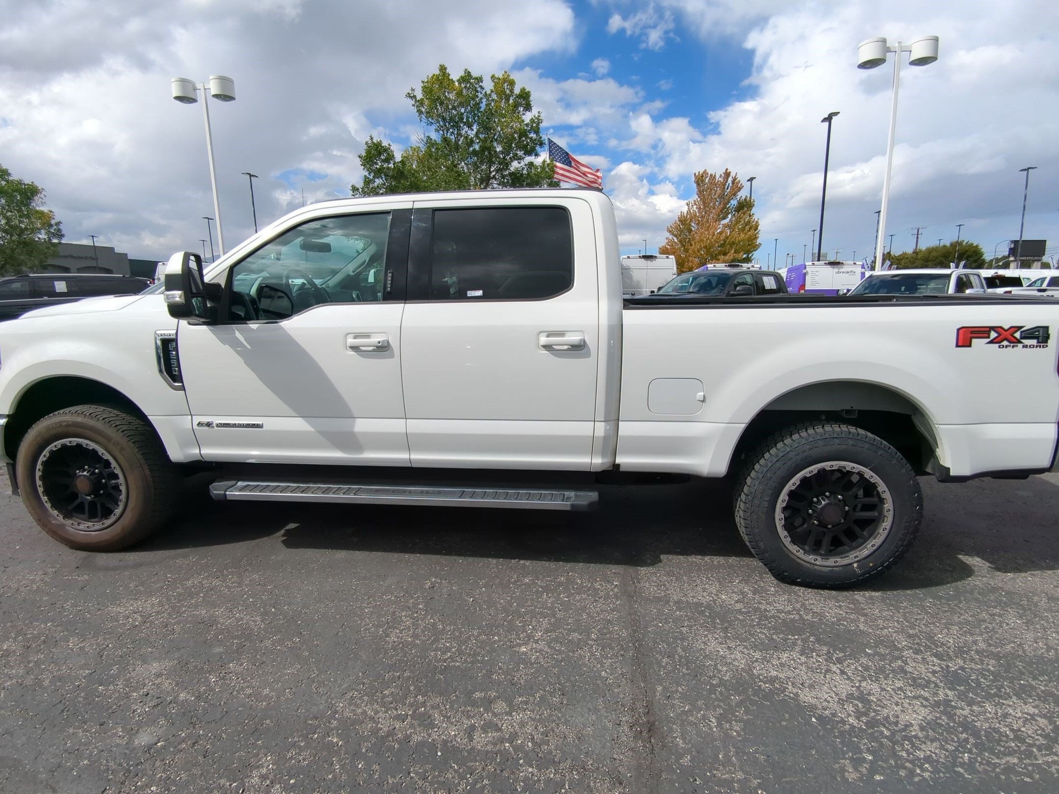 Used 2021 Ford F250 Lariat w/ Lariat Value Package AWD/4WD image 9