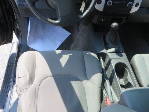 Used 2011 Nissan Xterra S AWD/4WD image 32