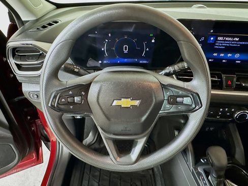 Certified 2025 Chevrolet TrailBlazer LT FWD image 9