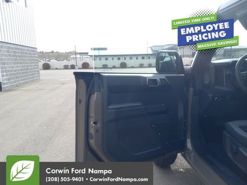 New 2025 Ford Bronco 4-Door AWD/4WD image 10