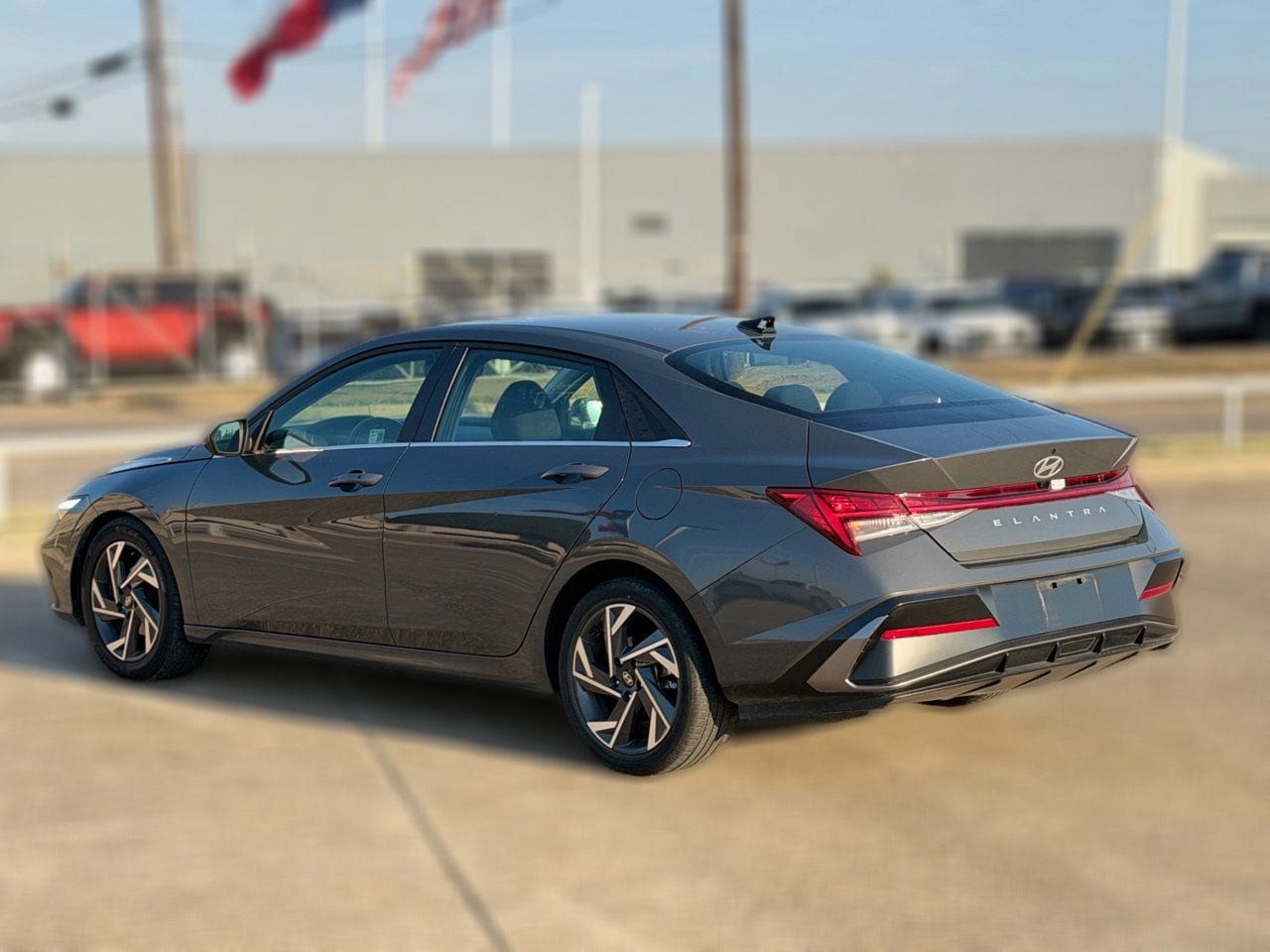 Used 2025 Hyundai Elantra SEL FWD image 6