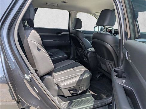 Used 2024 Hyundai Palisade SEL FWD image 18