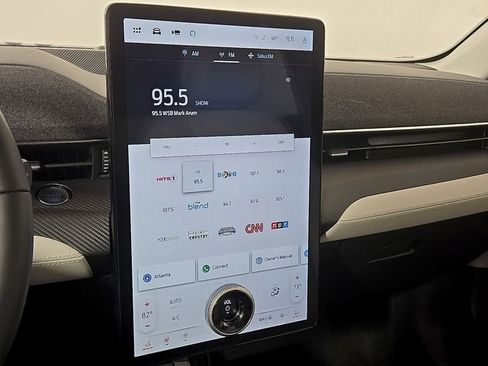 Used 2025 Ford Mustang Mach-E Premium image 17