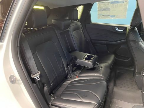 Used 2026 Ford Escape SE w/ PHEV Premium Package image 45