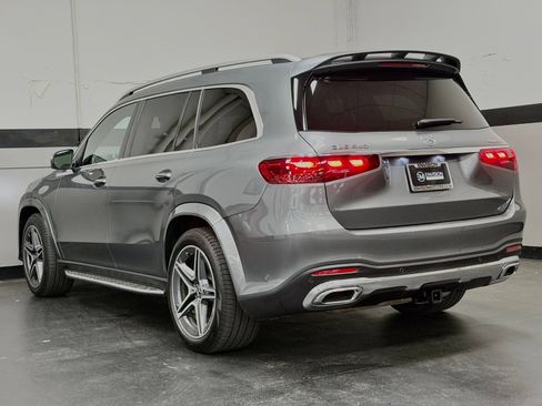 Used 2025 Mercedes-Benz GLS 450 4MATIC image 10