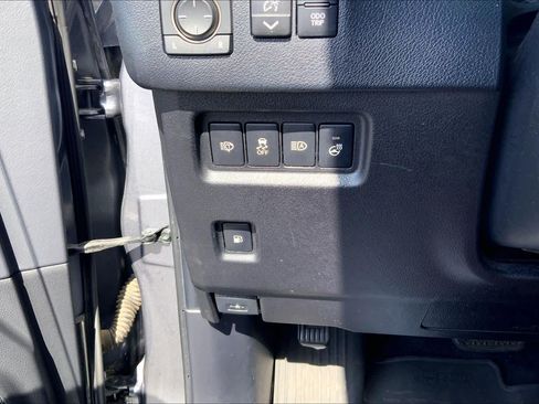 Used 2022 Lexus GX 460 Premium w/ Premium Plus Package AWD/4WD image 36