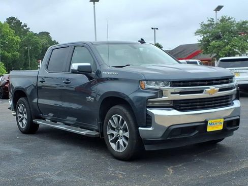 Used 2019 Chevrolet Silverado 1500 LT w/ Texas Edition RWD image 3