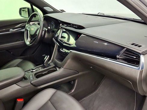 Used 2024 Cadillac XT6 Sport w/ Technology Package AWD/4WD image 27