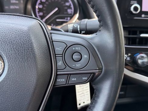 Used 2022 Toyota Camry SE FWD image 22